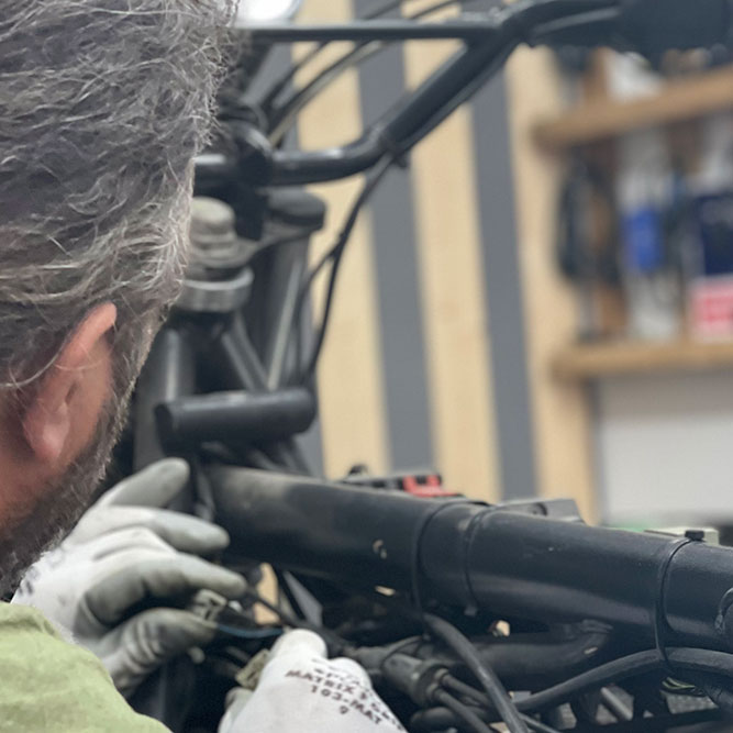 servicio mantenimiento taller de motos
